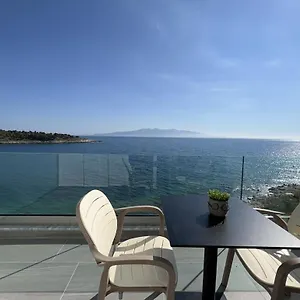 Sea Breeze Sarande