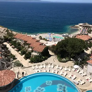 Sunny Bay Sarande